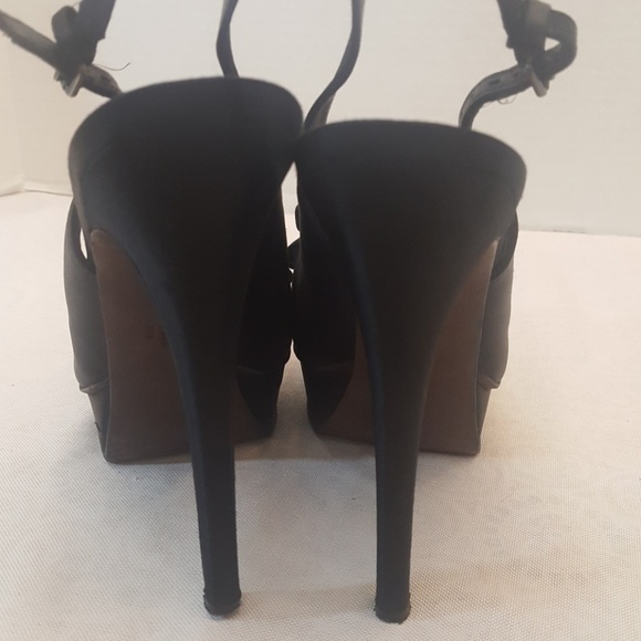 Vera Wang Lavender Black Zohar Slimback Pumps - Picture 5 of 8